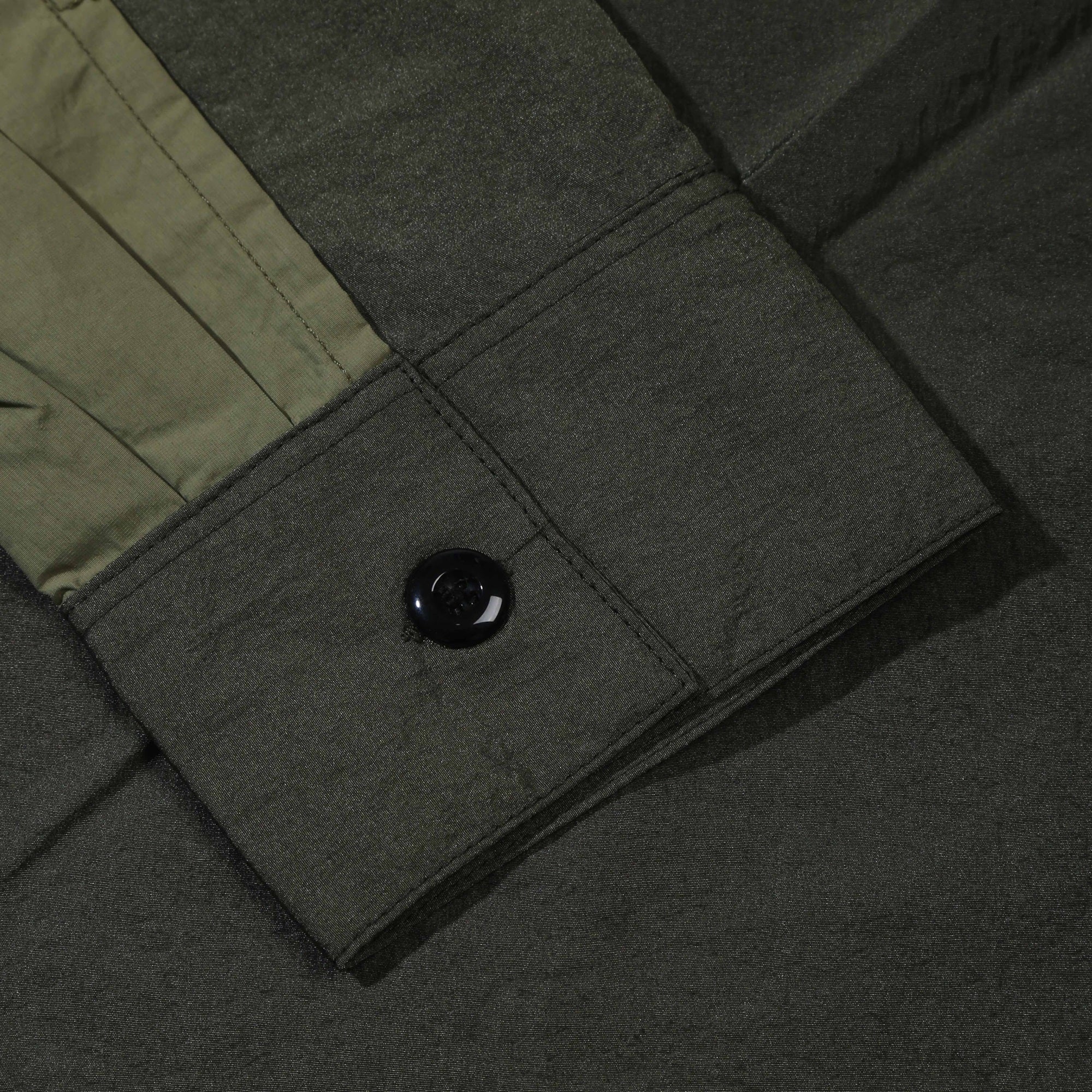 Shell Nylon Overshirt Olive